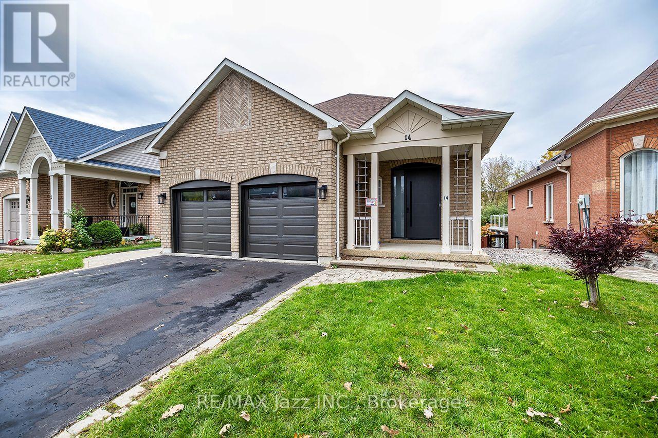 Lower- 14 Arnold Crescent, Whitby, ON photo 2