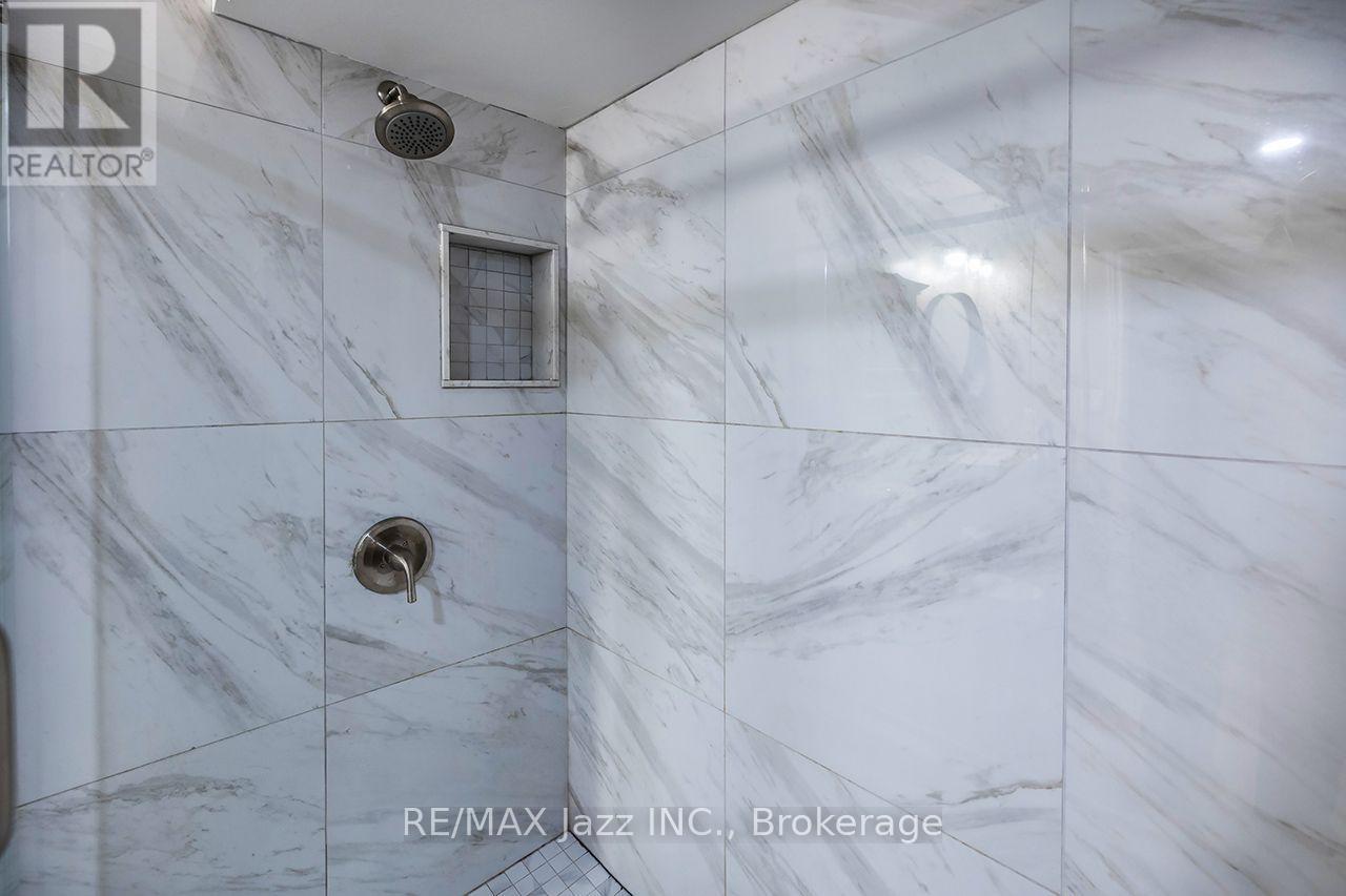 Lower- 14 Arnold Crescent, Whitby, ON photo 20