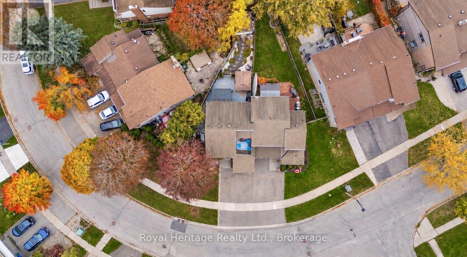 1795 BRONTE SQUARE - 48
