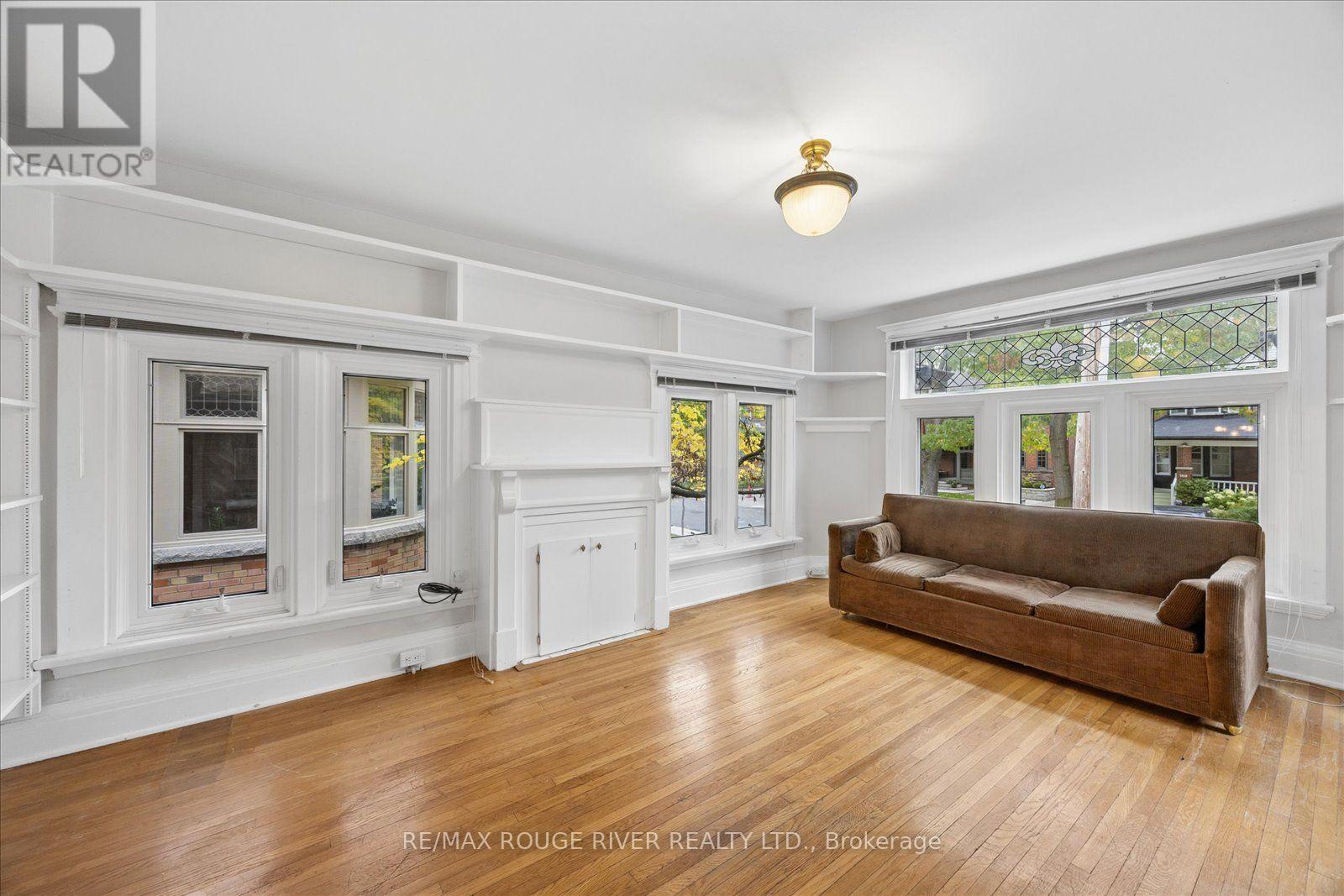 154 WALMER ROAD - 11