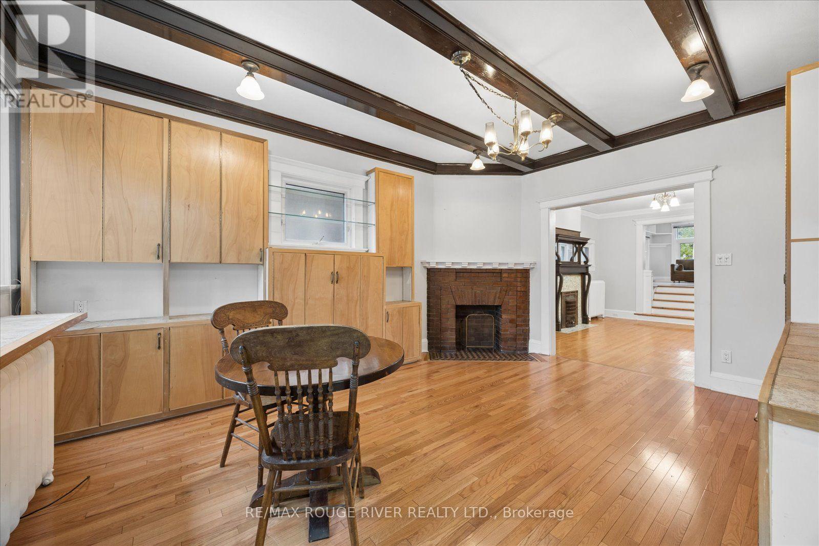 154 WALMER ROAD - 14