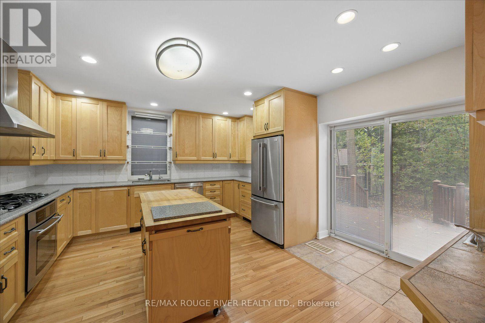 154 WALMER ROAD - 17