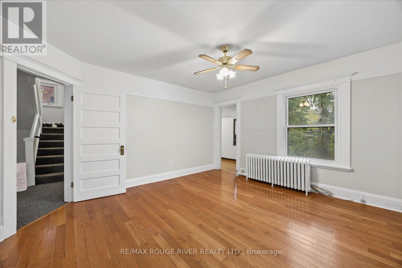 154 WALMER ROAD - 25
