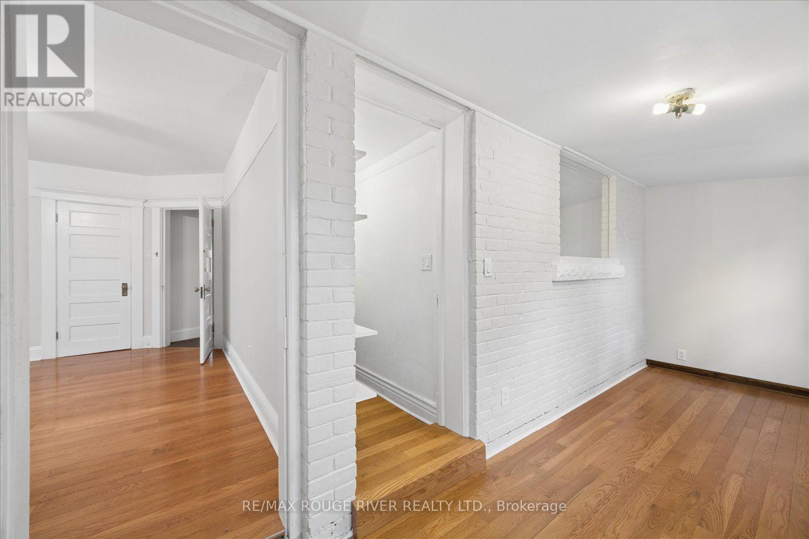 154 WALMER ROAD - 28