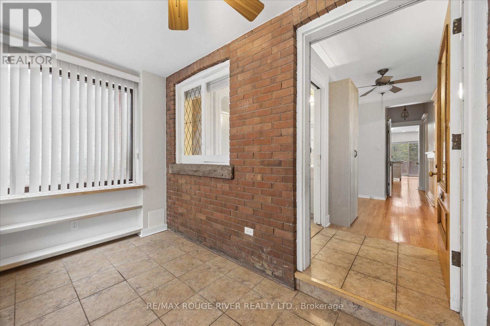 154 WALMER ROAD - 4