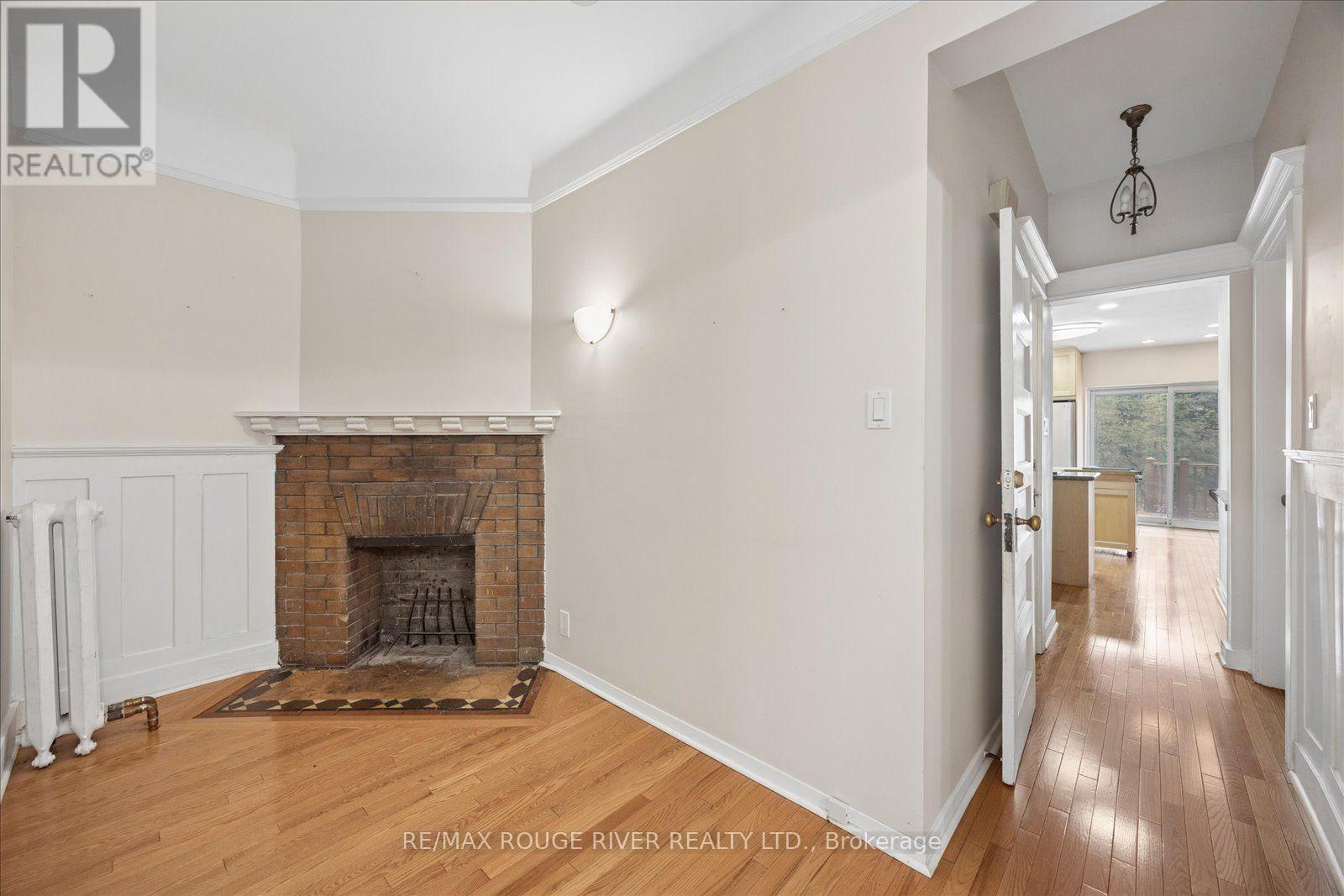 154 WALMER ROAD - 5