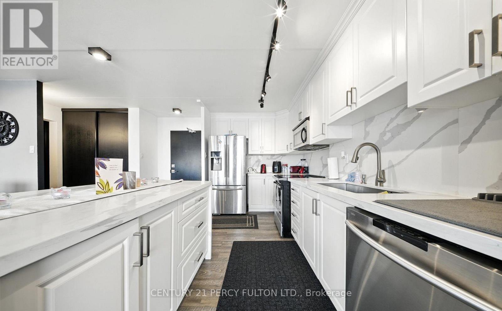 #1212 2 GLAMORGAN AVENUE - 2