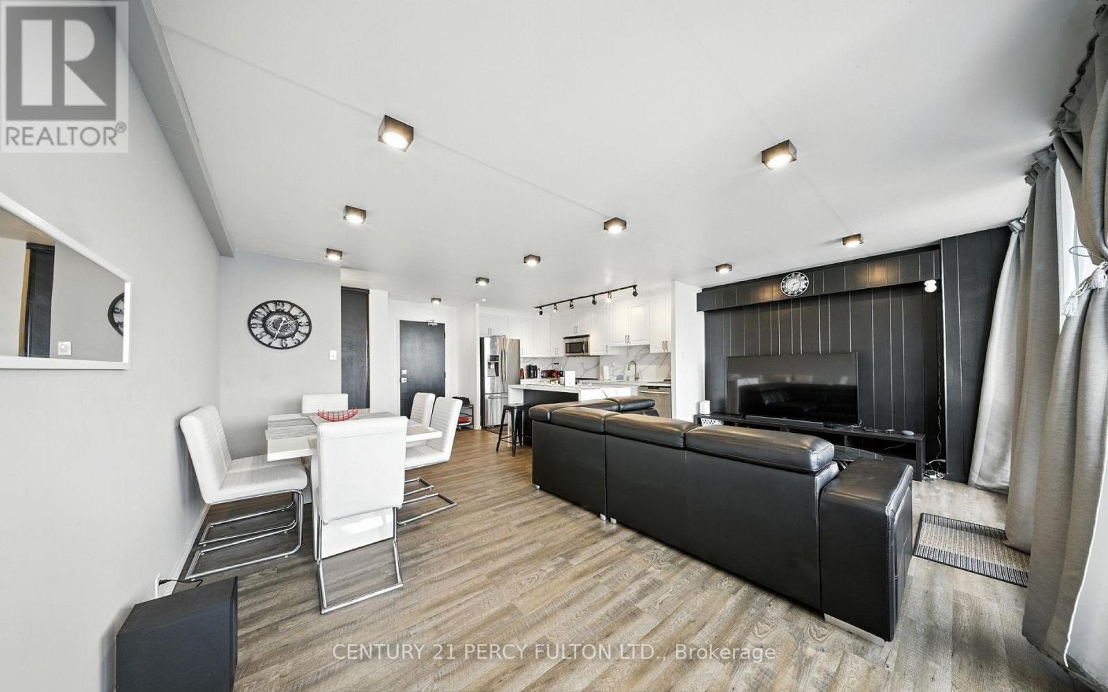 #1212 2 GLAMORGAN AVENUE - 8
