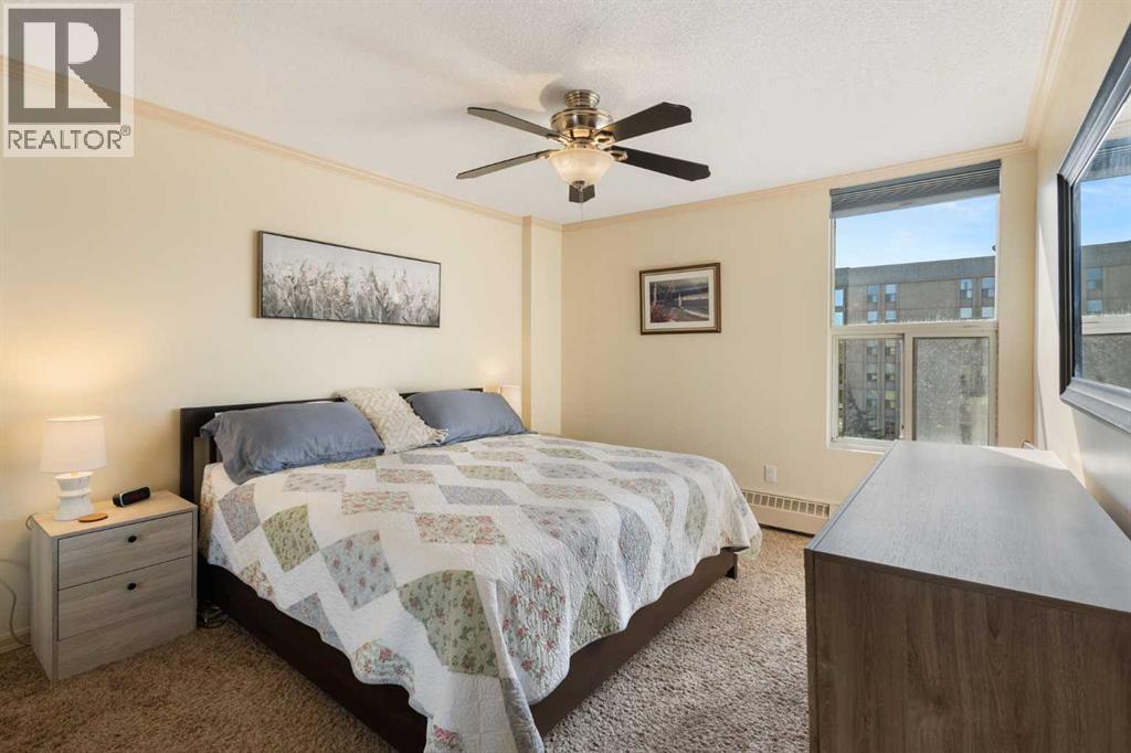 704, 4603 Varsity Drive NW photo 11