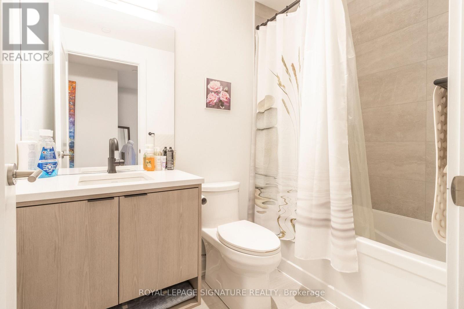 514-185 Dunlop Street, Barrie photo 35