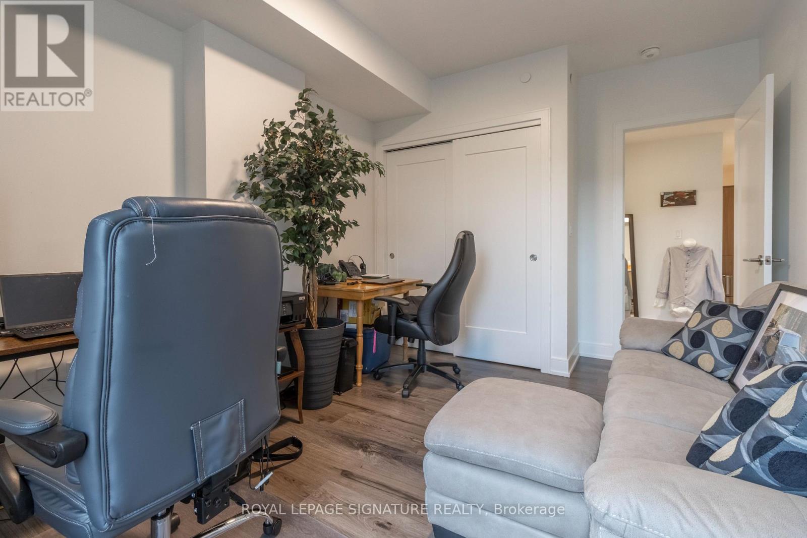 514-185 Dunlop Street, Barrie photo 39