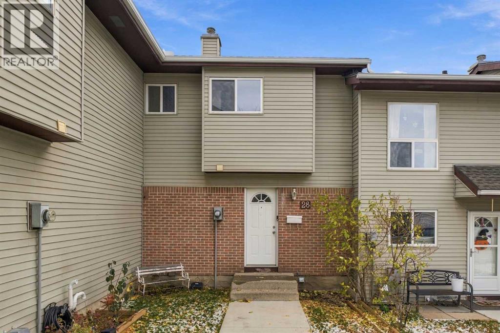 28, 64 Whitnel Court NE, Calgary, Alberta, T1Y5E3