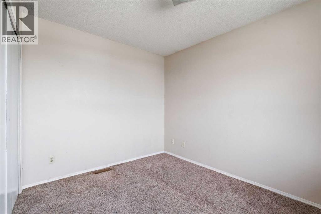 28, 64 Whitnel Court NE, Calgary — photo 9