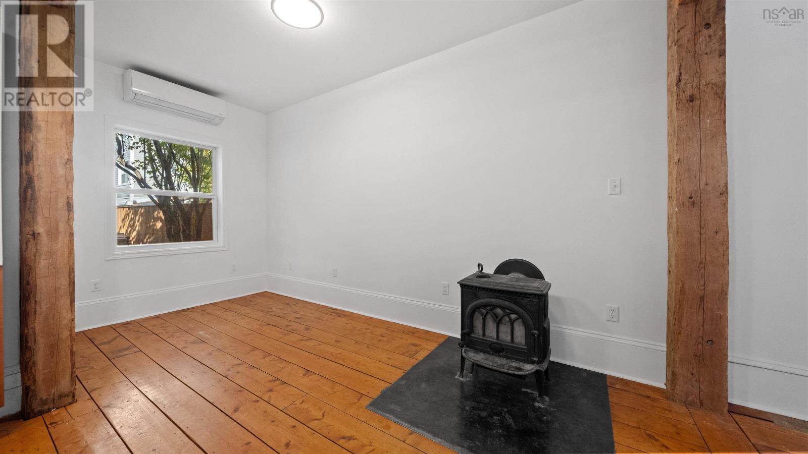 6253 Summit Street - 9