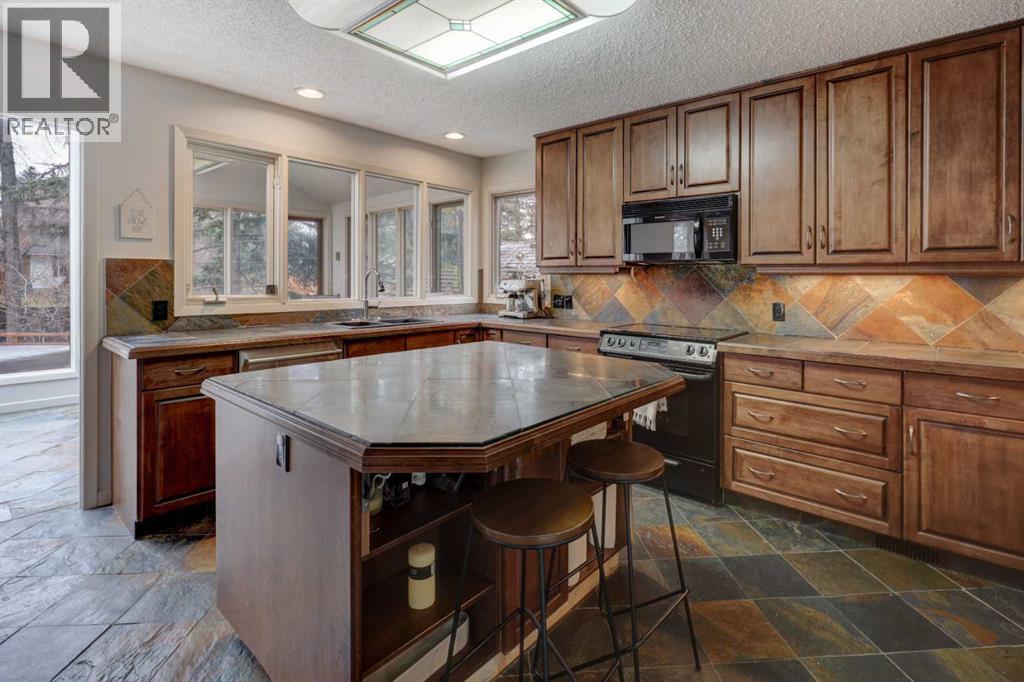 Property photograph 6 for MLS A2355339