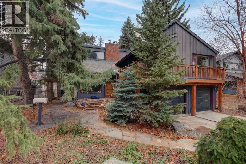 216 Pump Hill Gardens SW, Calgary
