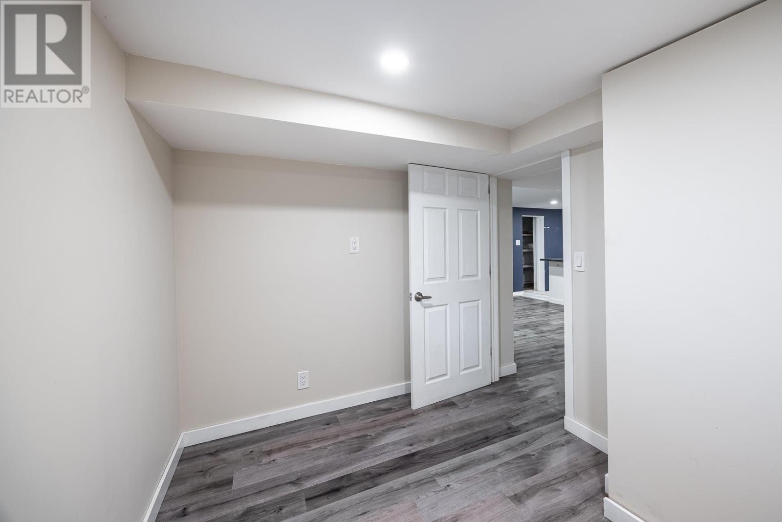 122 Lewis RD - 43