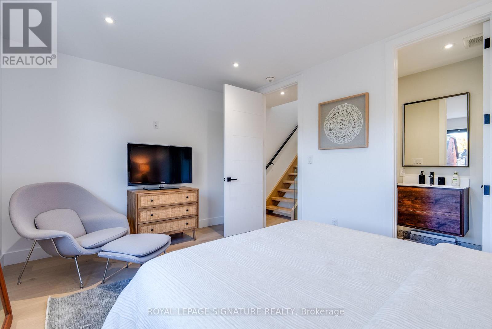 182 BEATRICE STREET - 20