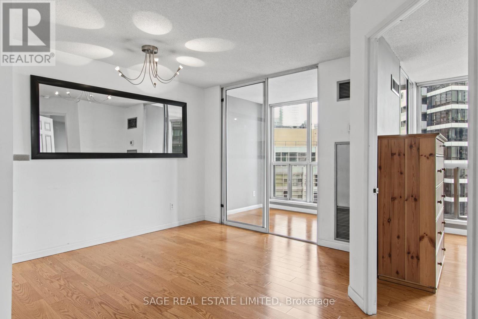 #1909 24 WELLESLEY STREET W - 10