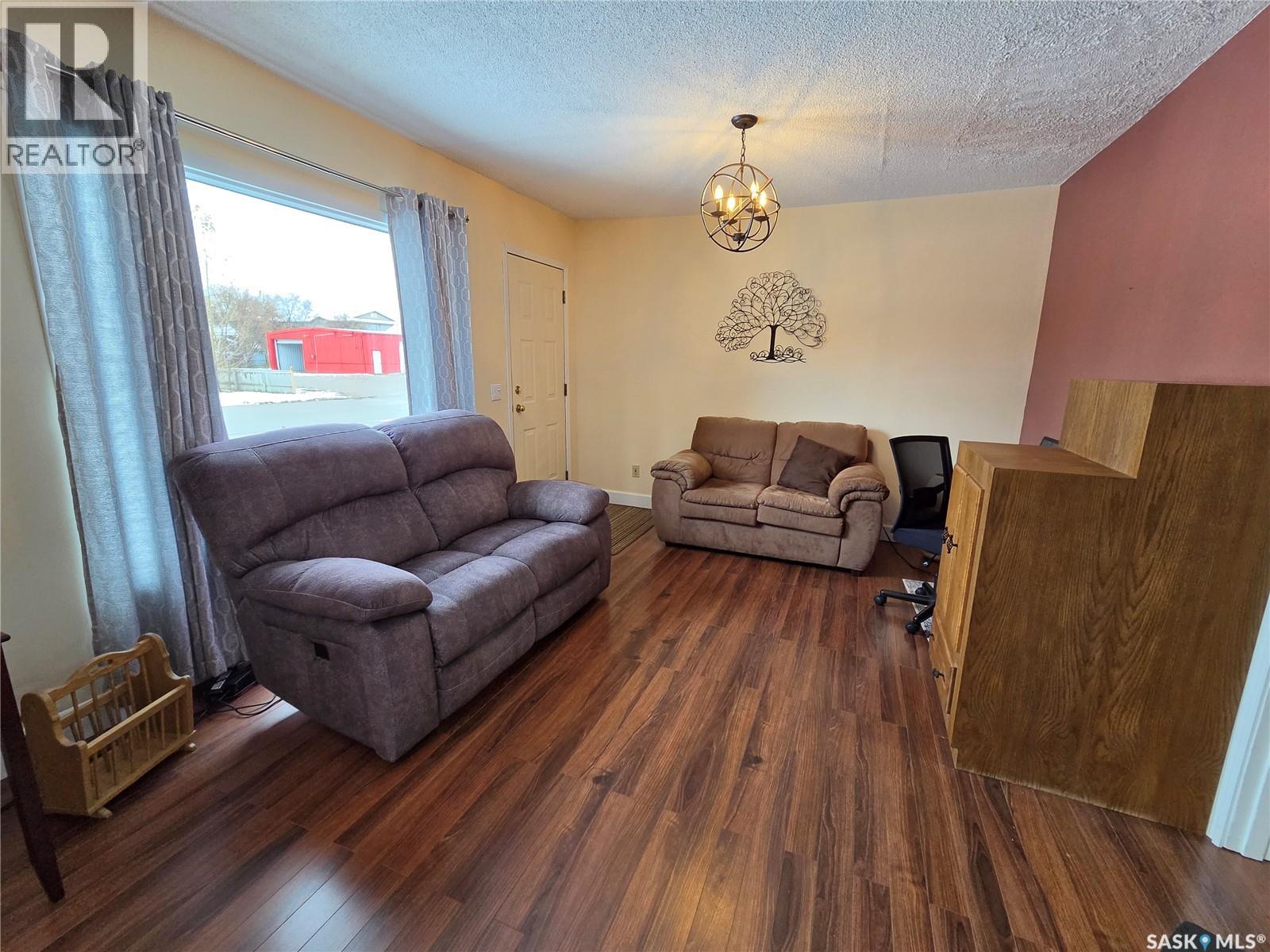 510 Lake STREET, Esterhazy — photo 10