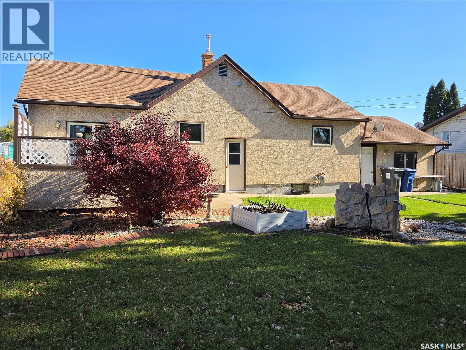 510 Lake STREET, Esterhazy — photo 8