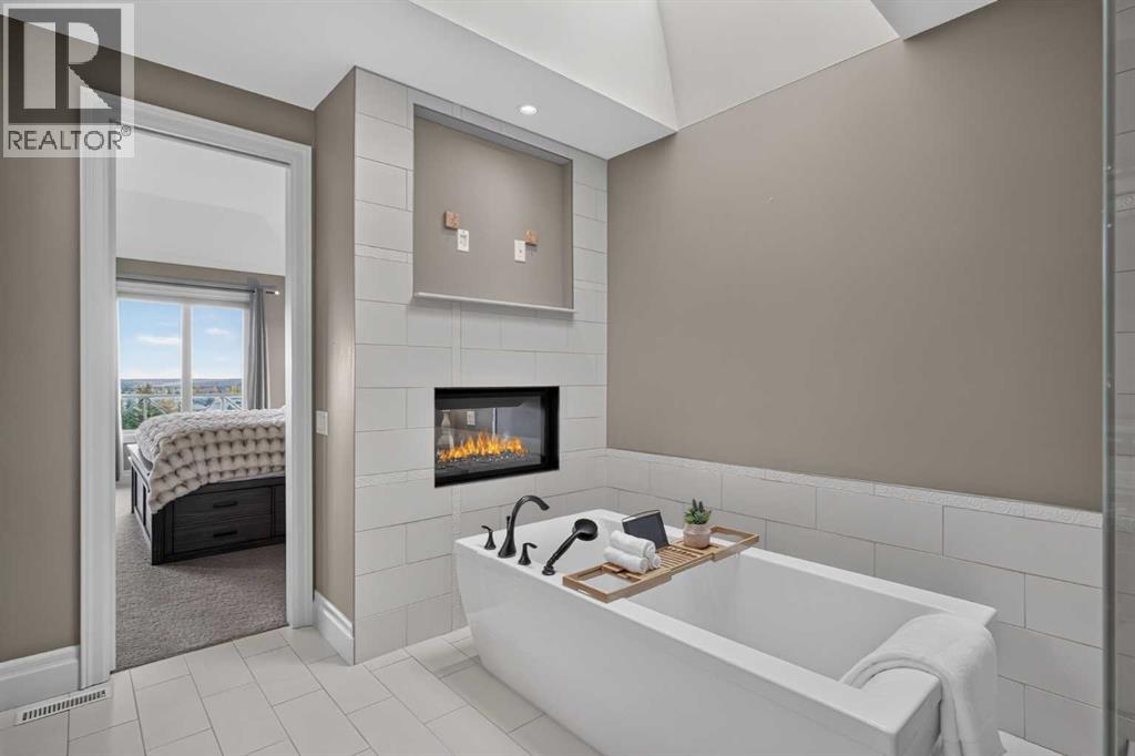144 Fortress Bay SW, Calgary — photo 24