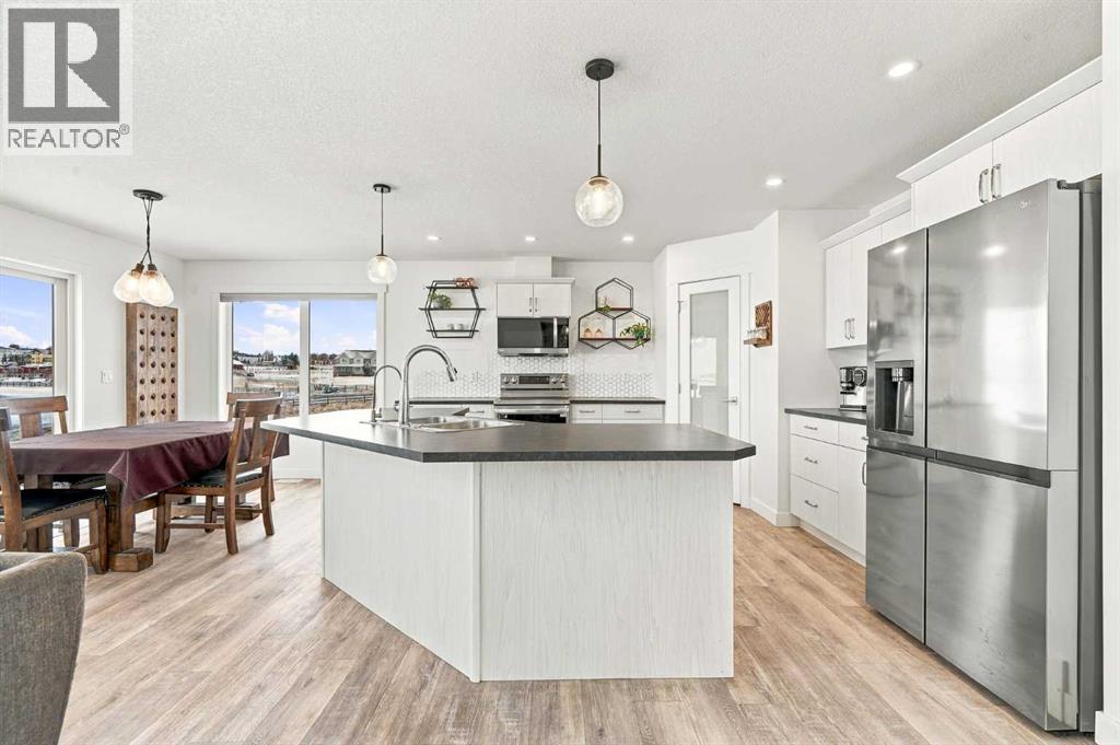 387076 2 Street W, Rural Foothills County — photo 4