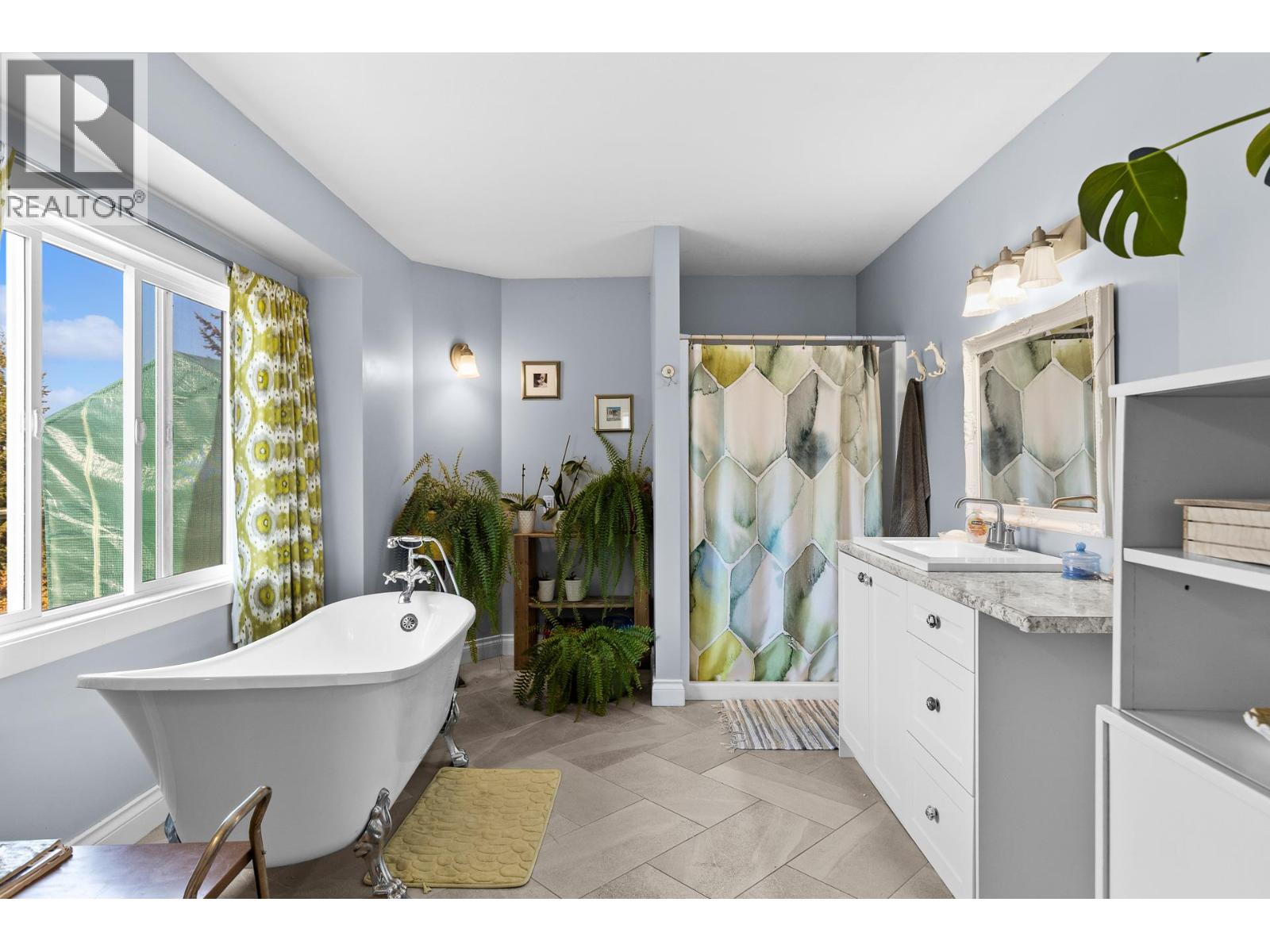  4614 June Springs Road, Kelowna