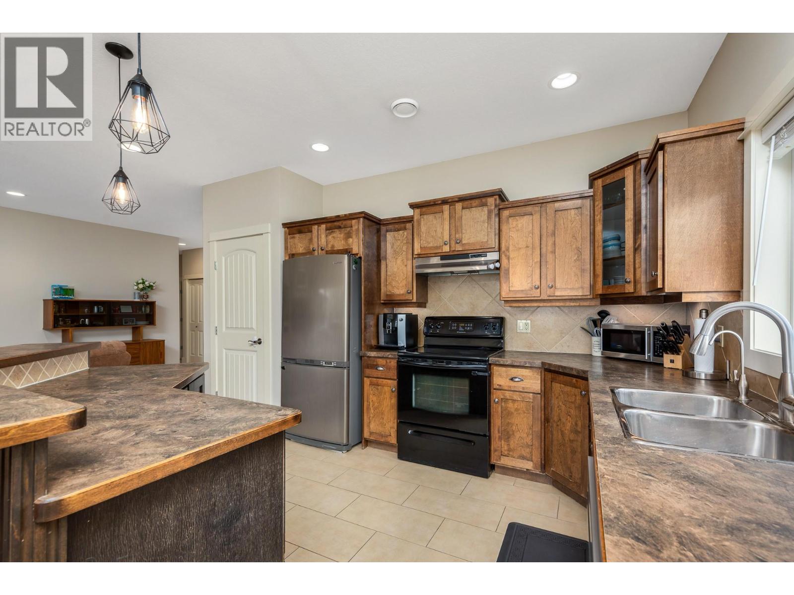 6665 Tronson Road, Vernon - Image 1