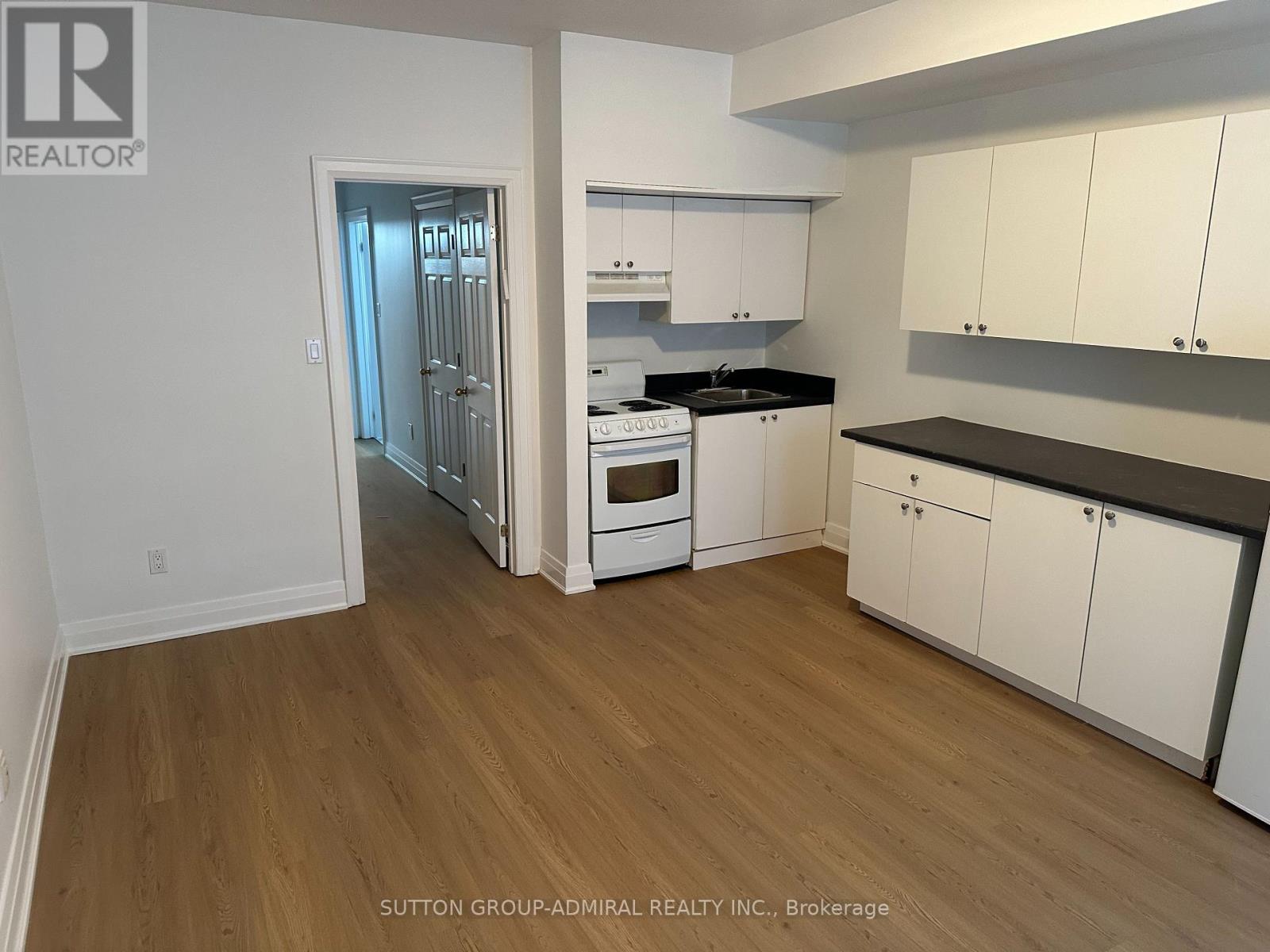 #14 757 SHEPPARD AVENUE W - 21