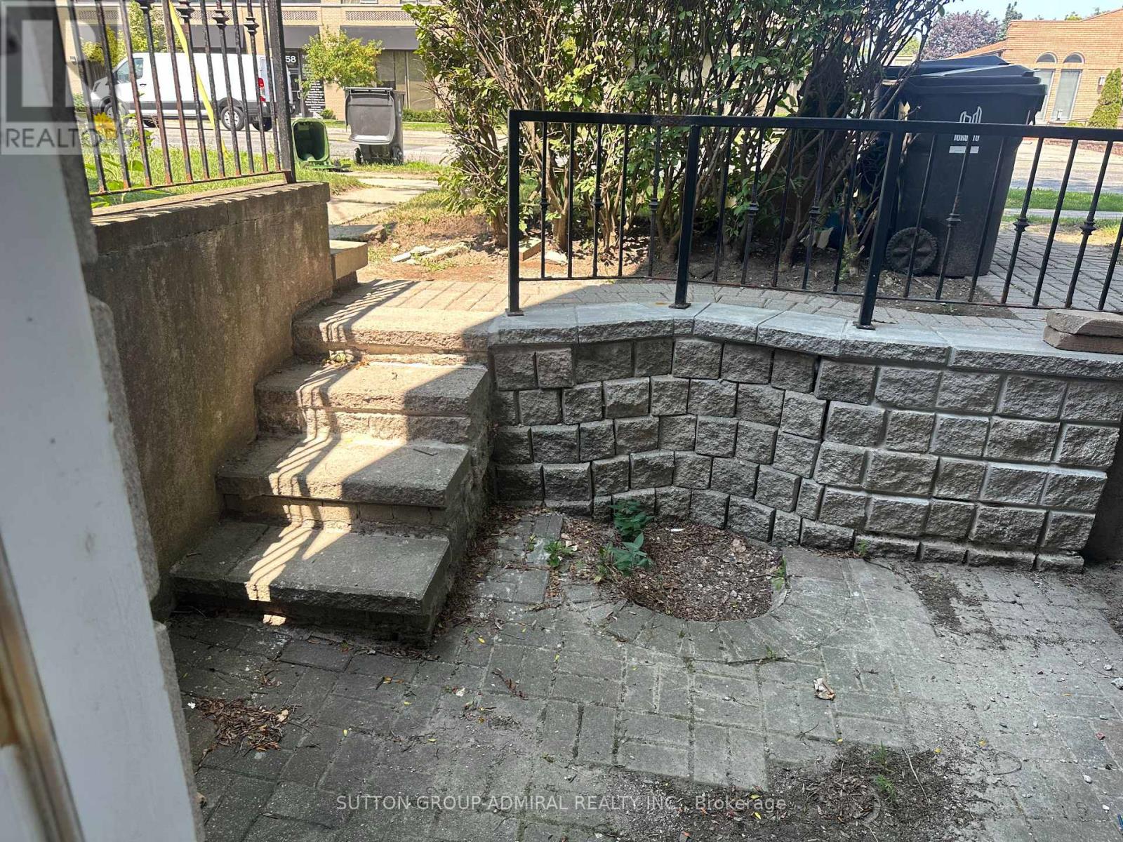 #14 757 SHEPPARD AVENUE W - 28