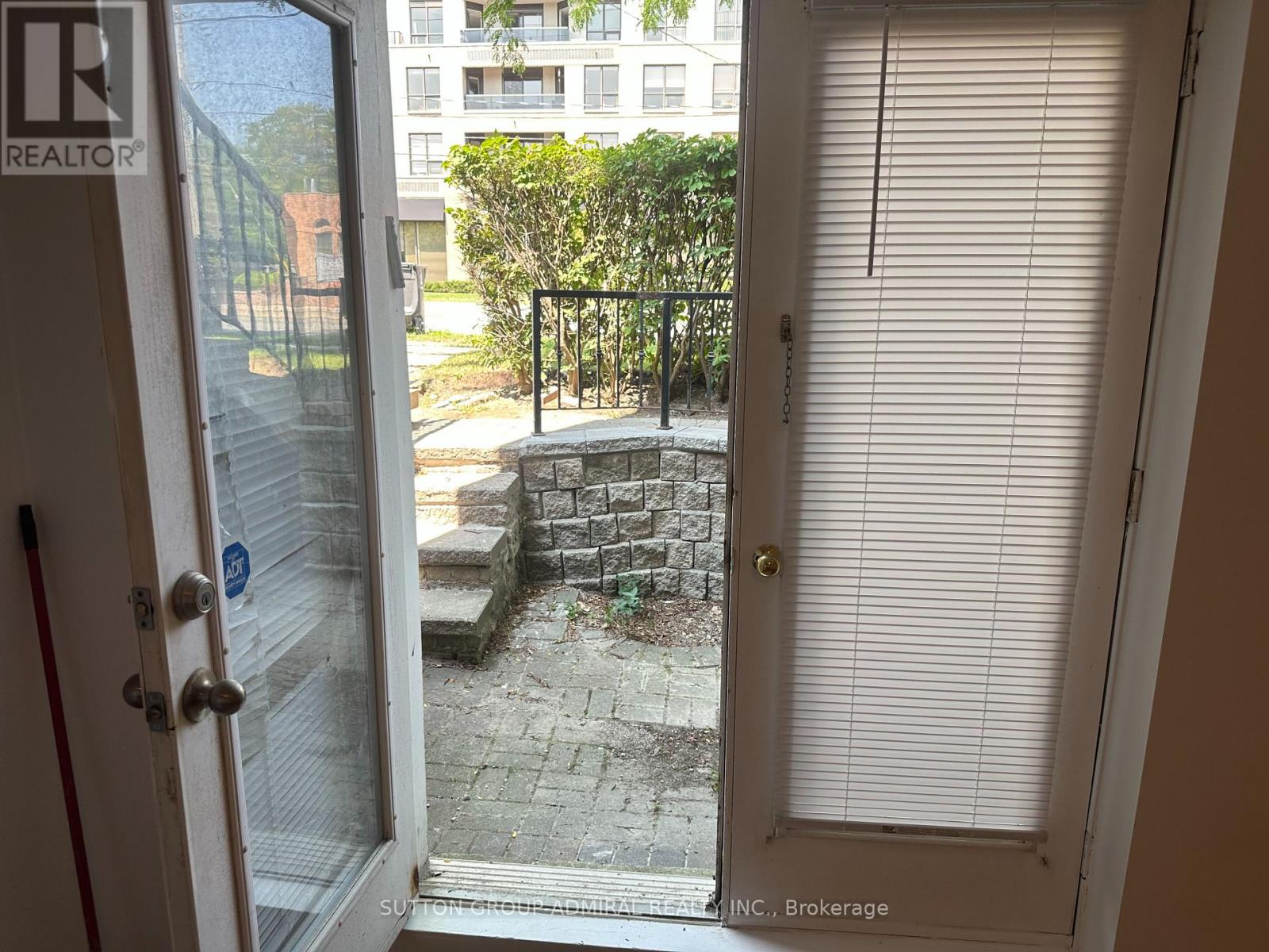 #14 757 SHEPPARD AVENUE W - 29