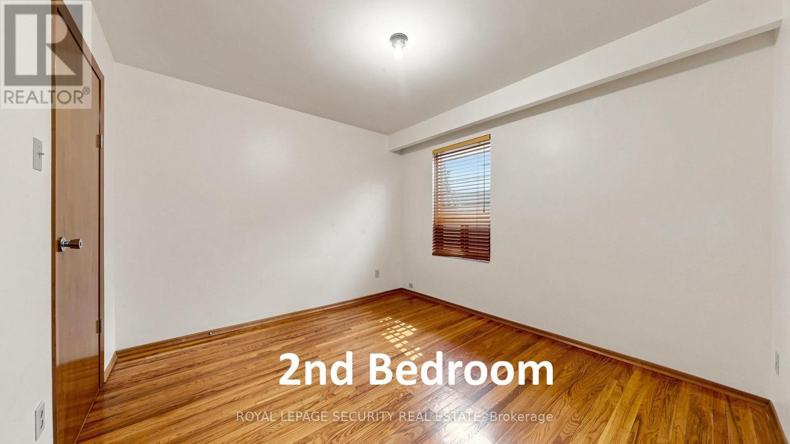 170 ROBINA AVENUE - 27