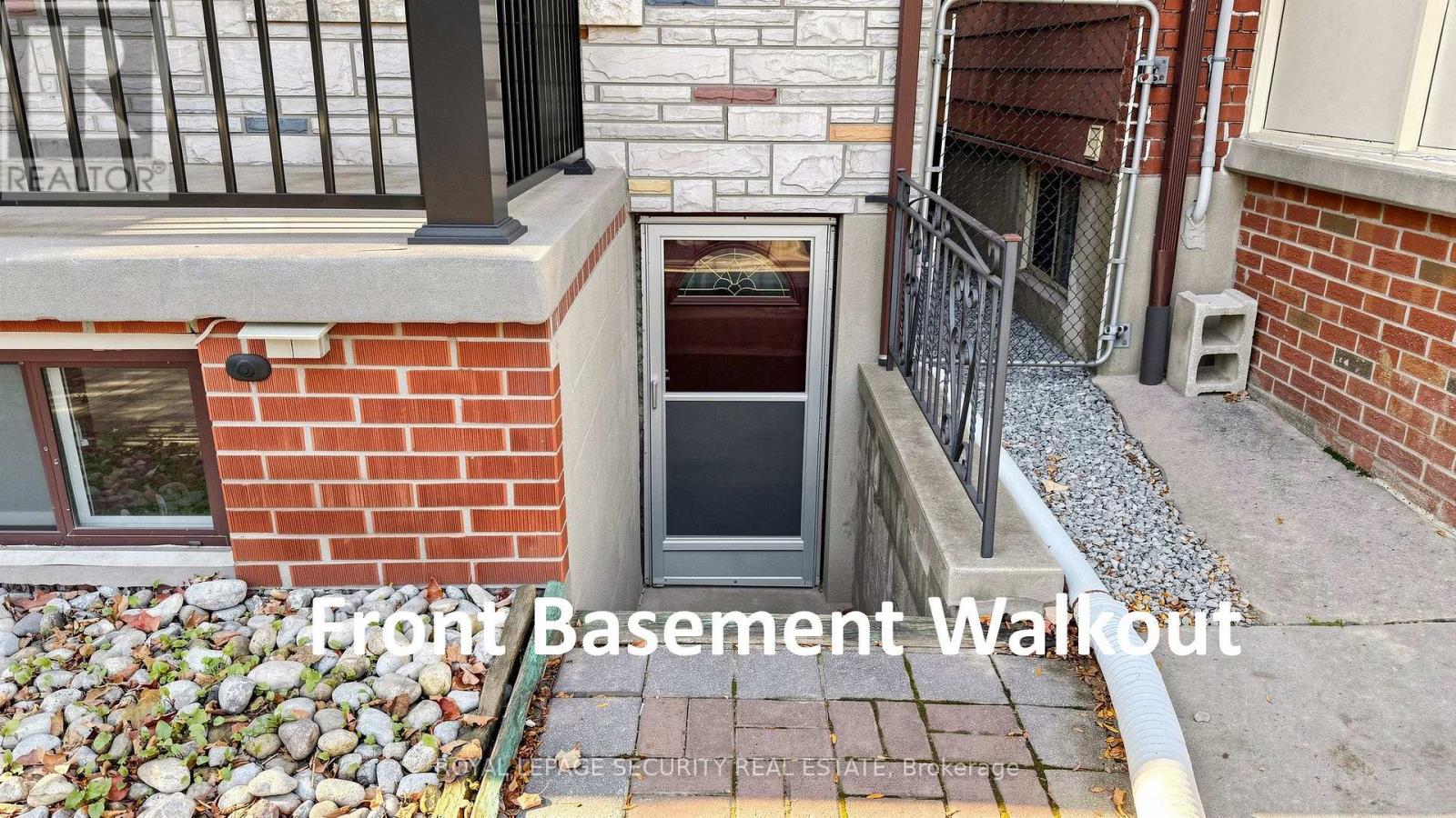 170 ROBINA AVENUE, Toronto (Oakwood Village) — photo 5