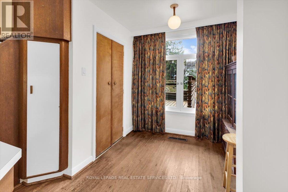 47 GORMLEY AVENUE - 14
