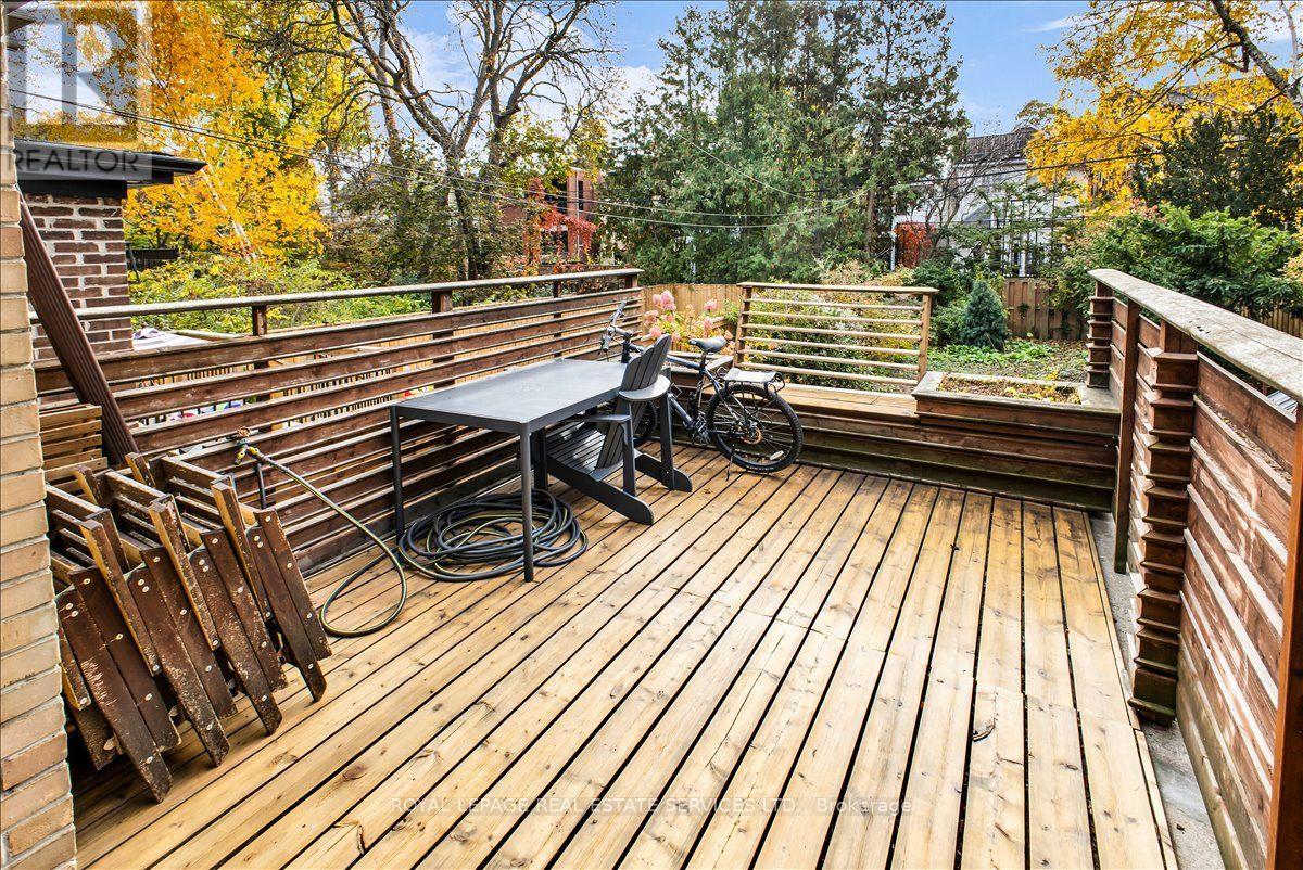 47 GORMLEY AVENUE - 25