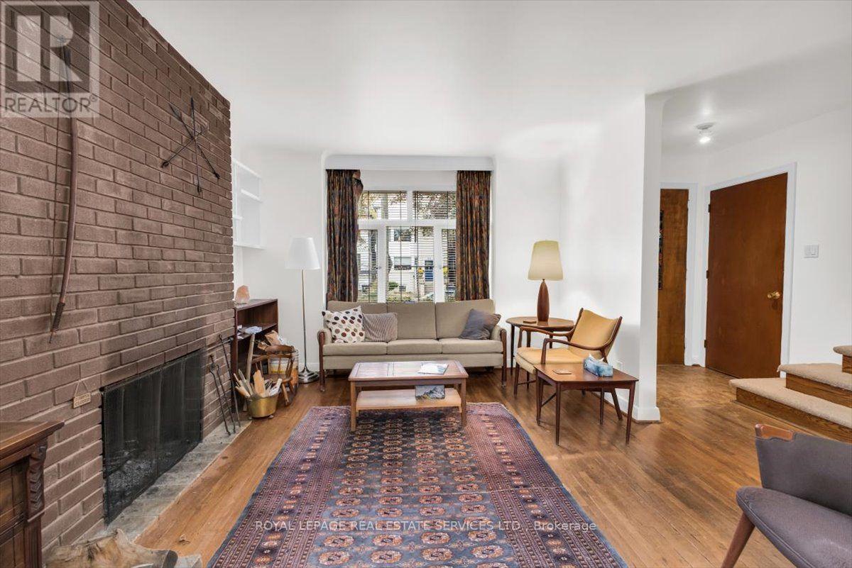 47 GORMLEY AVENUE, Toronto (Yonge-St. Clair) — photo 9