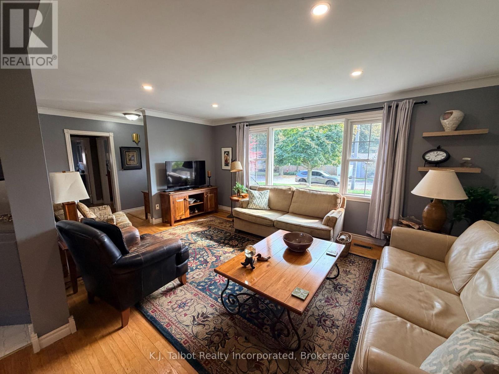 35 NAPIER STREET, Goderich (Goderich (Town)) — photo 5