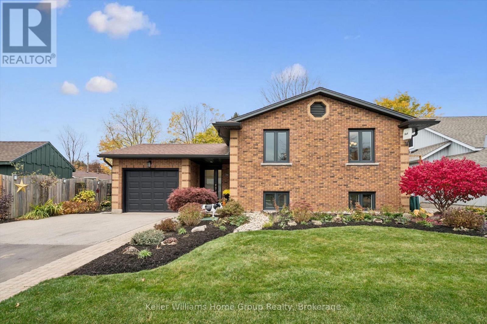 266 Colborne Street E, photo 1 of 49