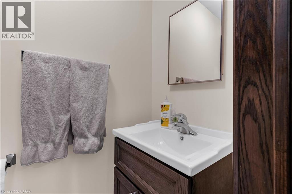 34 DYNASTY Avenue Unit# 36, Stoney Creek — photo 4