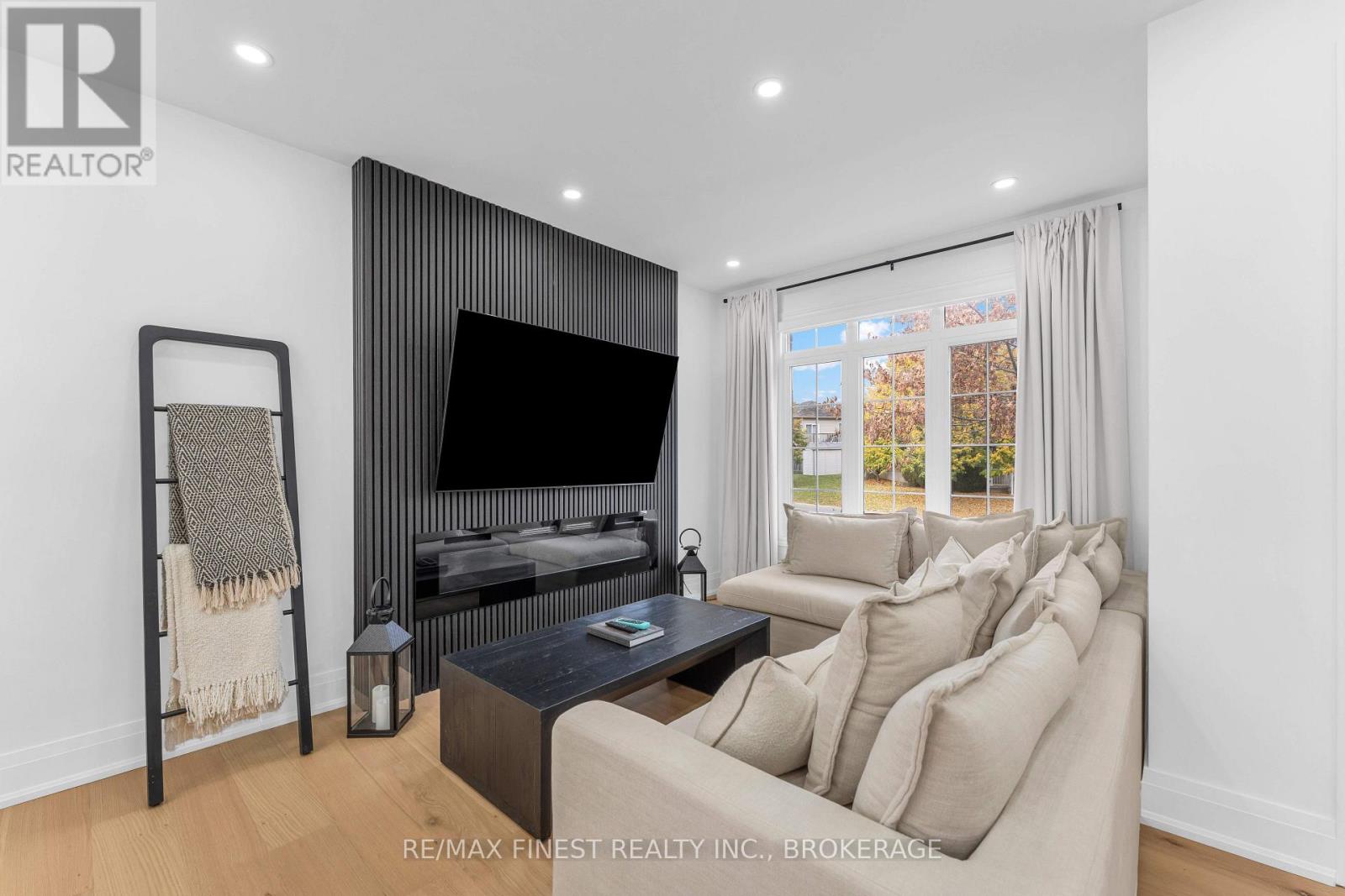 995 SWANFIELD STREET, Kingston (East Gardiners Rd) — photo 4