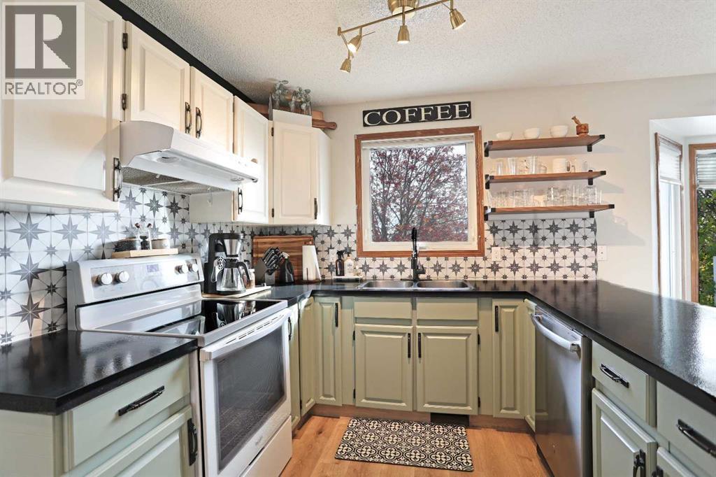 39 Lakeview Crescent E, Brooks — photo 10