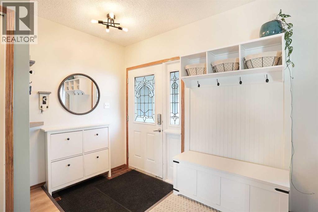 39 Lakeview Crescent E, Brooks — photo 3