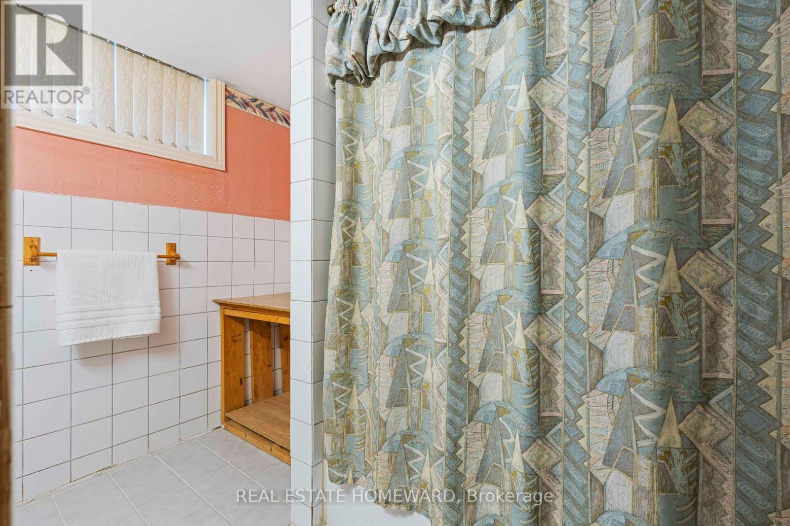 40 BERNADINE STREET - 33