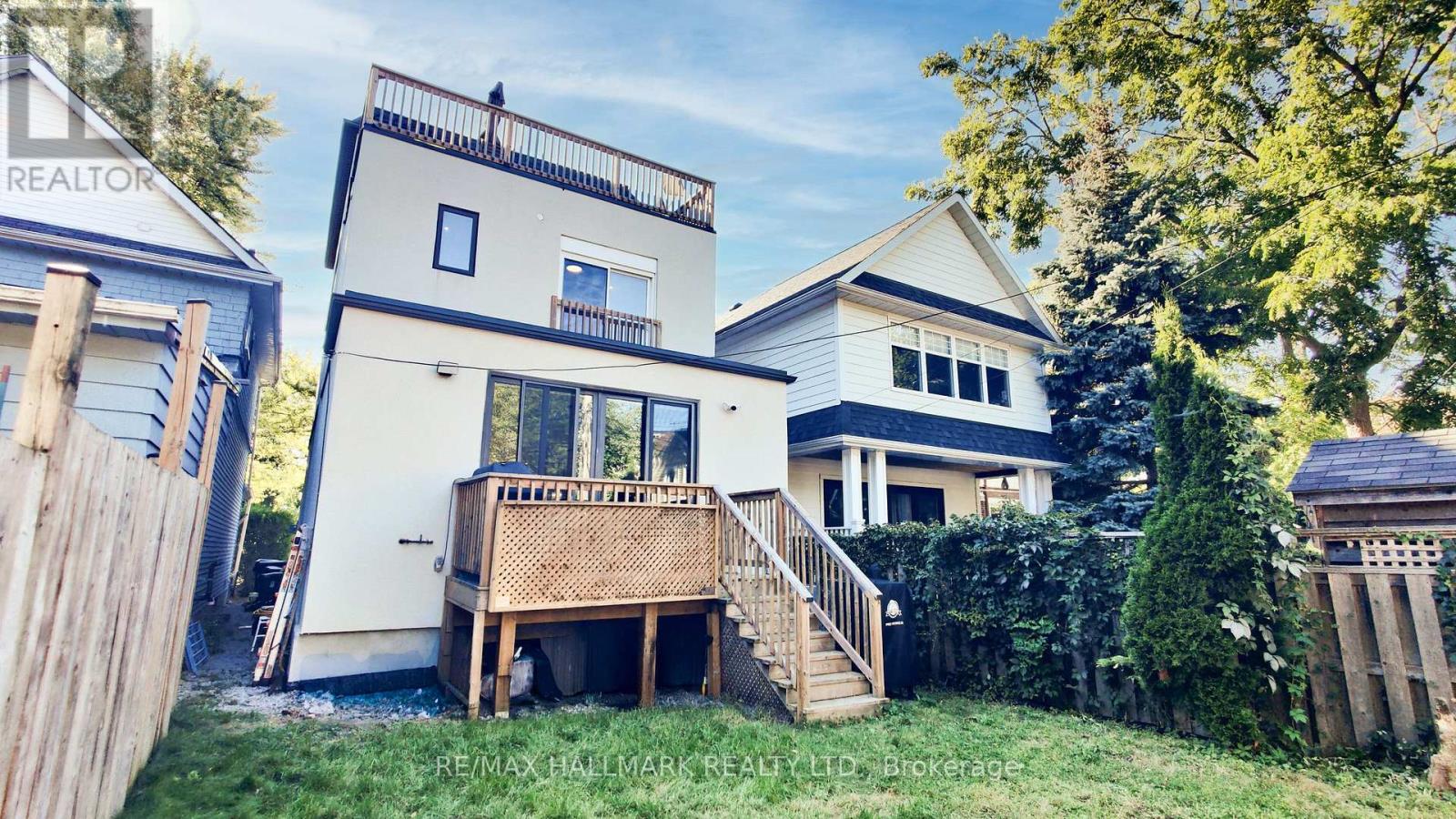 33 KIMBERLEY AVENUE - 40