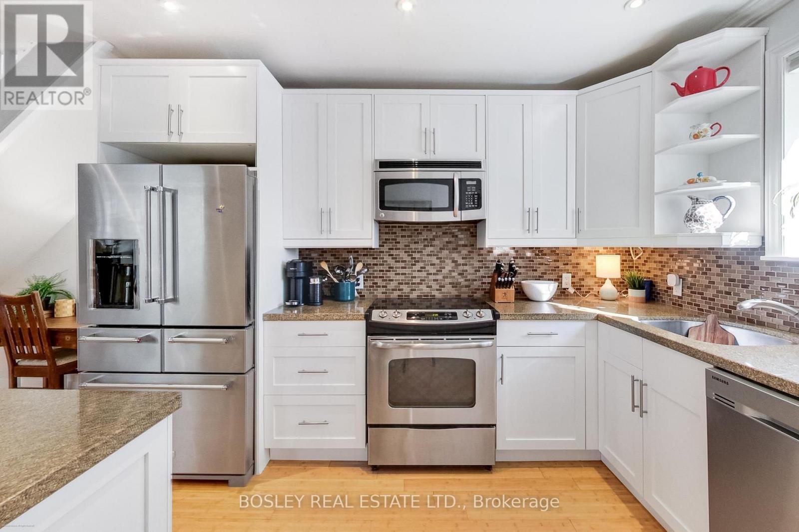 97 OAKCREST AVENUE - 16