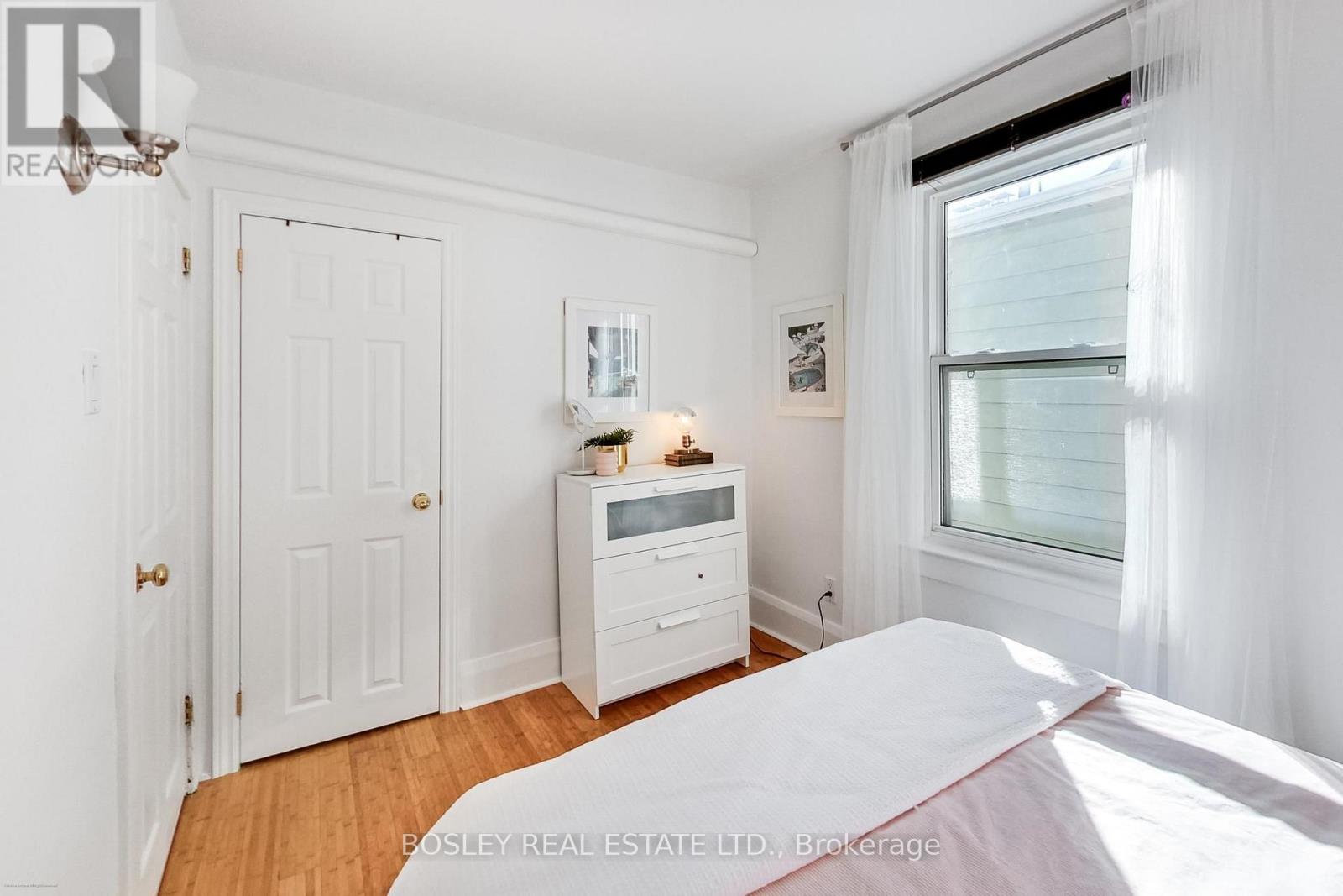 97 OAKCREST AVENUE - 27