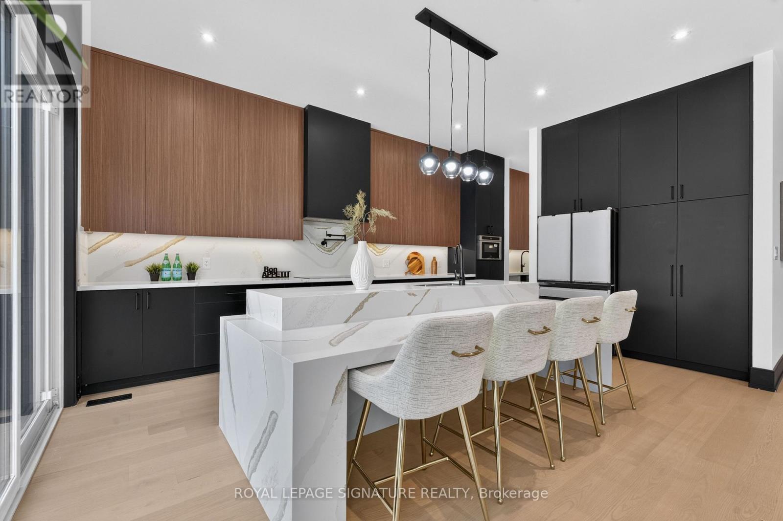 15 DEBLYN DRIVE E - 14