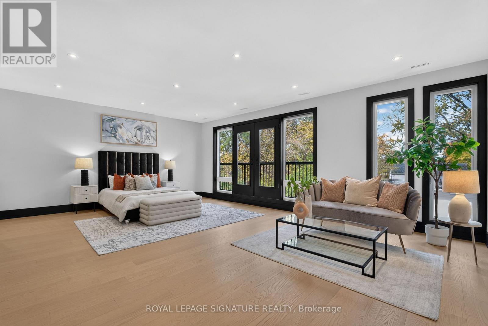 15 DEBLYN DRIVE E - 22