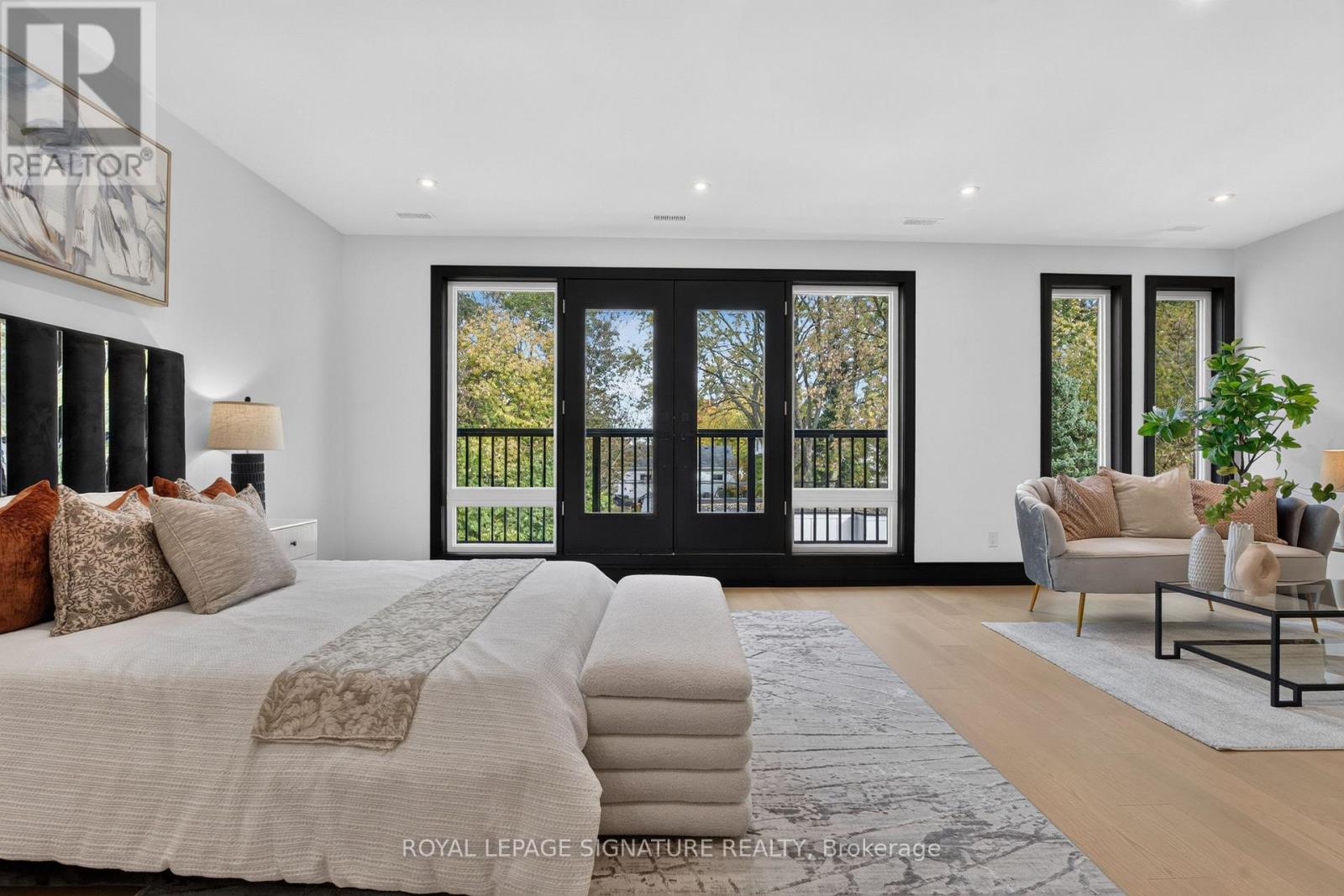 15 DEBLYN DRIVE E - 23